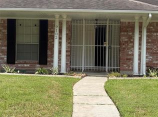 9102 Petersham Dr, Houston, TX 77031