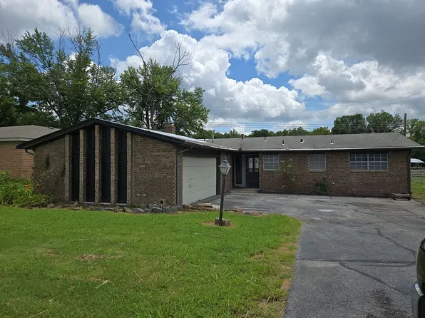 14806 E Latimer St, Tulsa, OK 74116