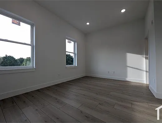 147 N Gross St #2 — Photo 5