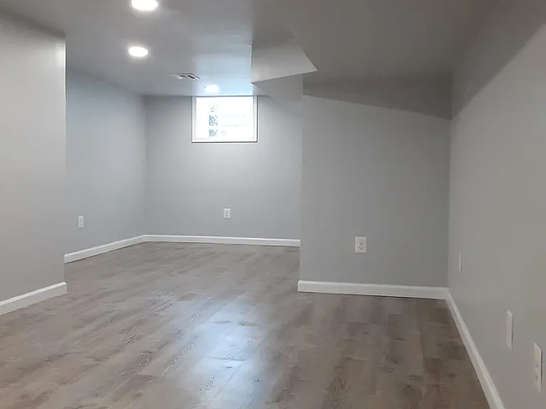 574 E Herman St — Photo 9