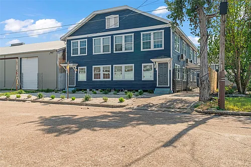 305 Roberts St #1 Photo 1
