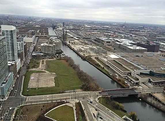 2 bed, 968 sqft, $2,800 — Photo 2