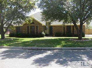 421 Sherwood Ct, Burleson, TX 76028