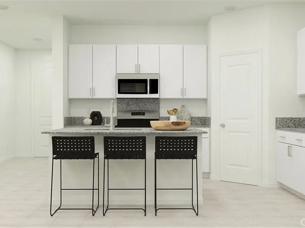 17581 Crabtree Mdws, Hesperia, CA 92345