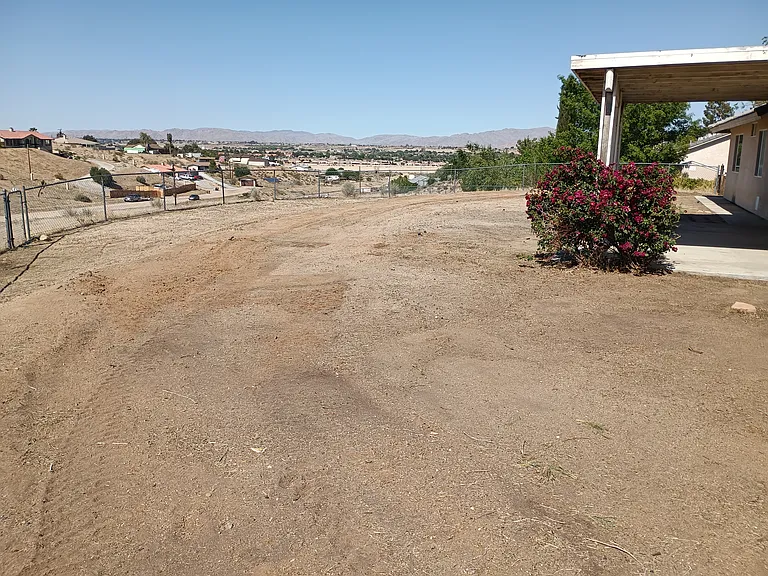 18616 Verano St — Photo 7