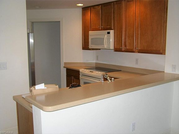 5th image of 5793 Cape Harbour Dr #1016