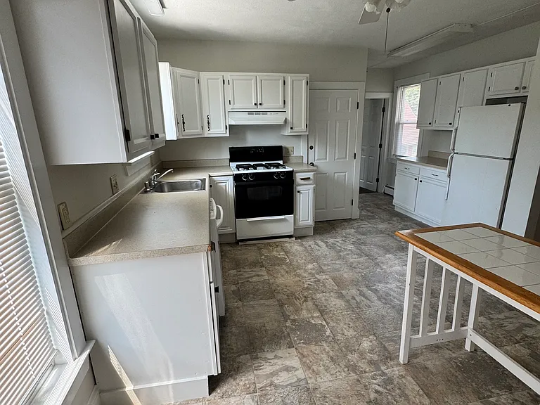 106 Hale St #2 — Photo 2