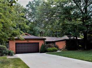177 Williamsburg Dr, Avon Lake, OH 44012