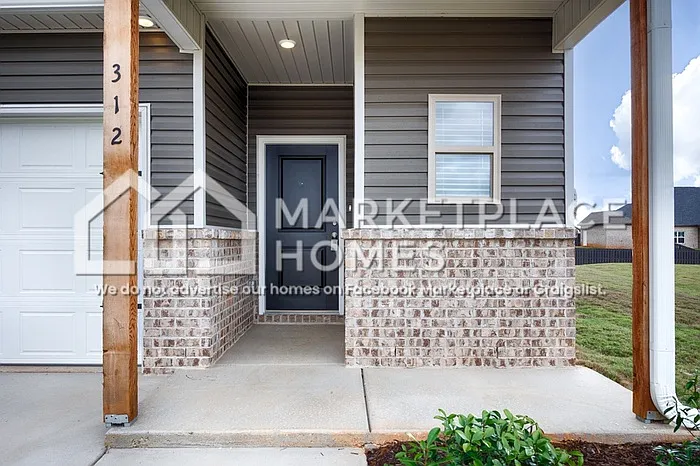 4 bed, 2.5 bath, 2065 sqft, $1,750 — Photo 4