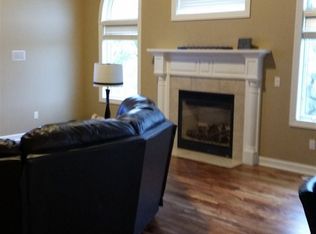 14230 Starr Pass, Dubuque, IA 52002