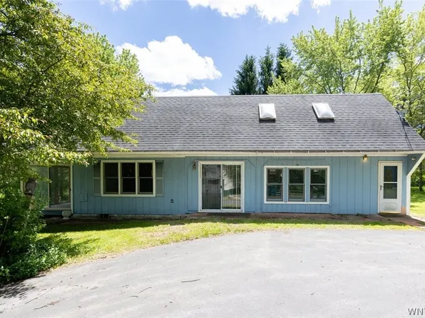 1827 Maxon Rd, Attica, NY 14011