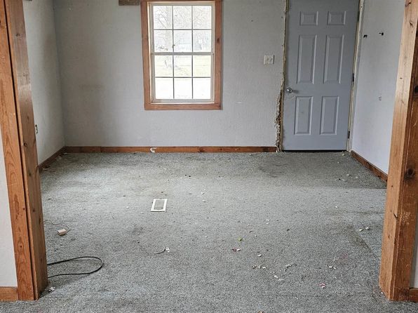 206 S Adams St, Kellerton, IA 50133