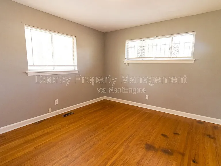 3810 Nandena Dr — Photo 17