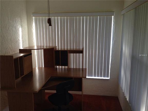 5th image of 532 Eastlake Dr
