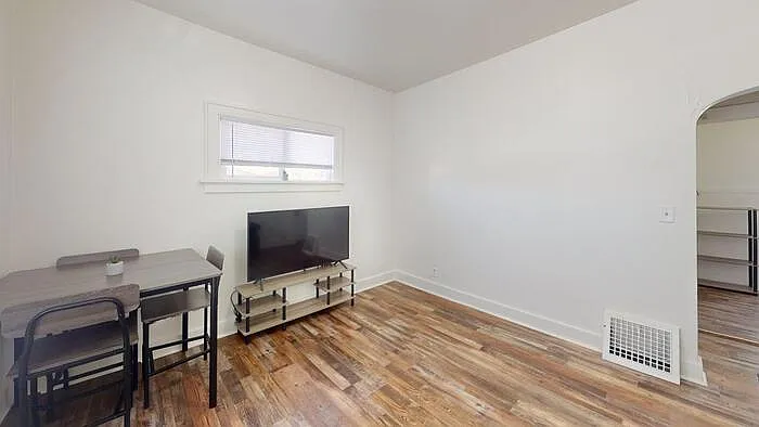 1002 N 4th St #3 — Photo 7