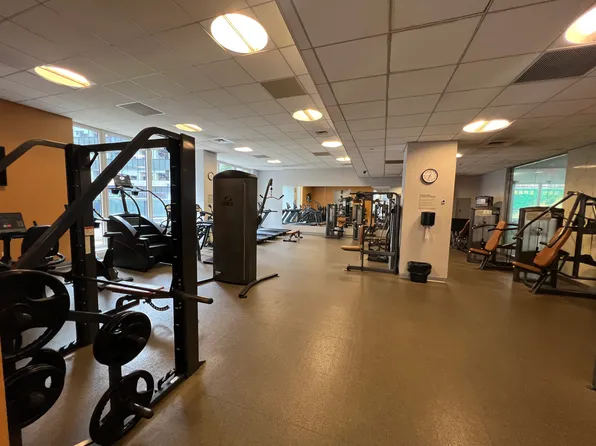 1600 Broadway image 7 of 9