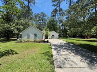 31535 River Pines Dr, Springfield, LA 70462