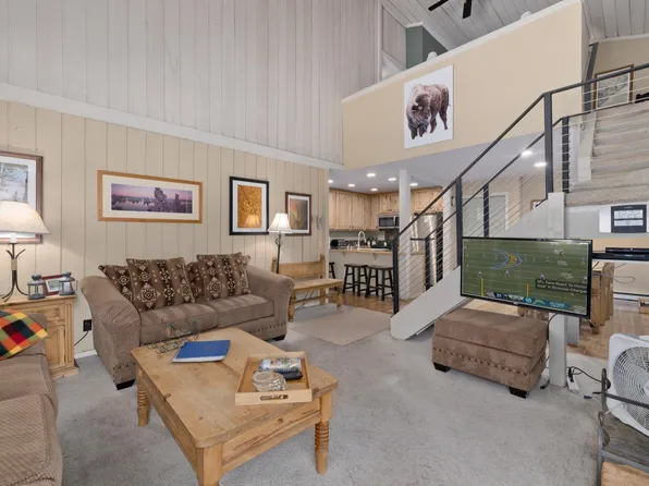 3253 Meridian Blvd #20, Mammoth Lakes, CA 93546