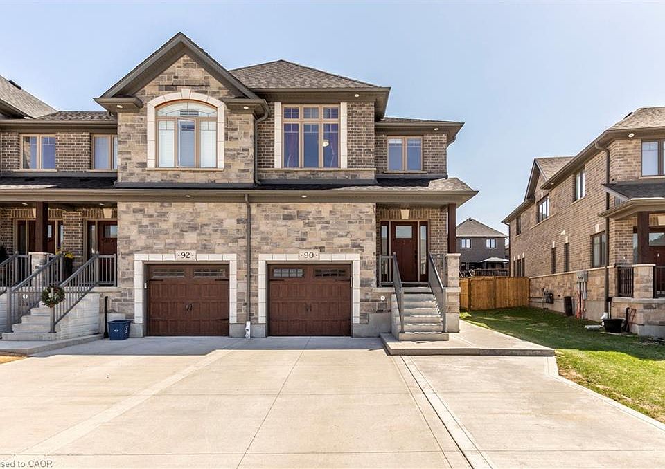 1st image of 90 Hollybrook Trl