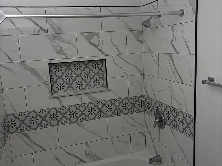 1734 W 28th St #106 — Photo 21