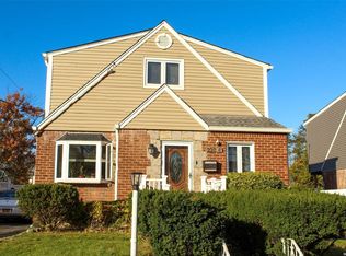 23841 116th Rd, Elmont, NY 11003