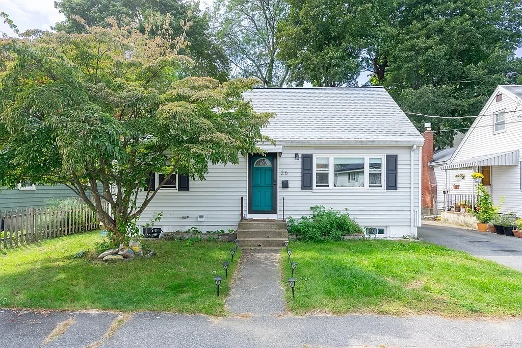3 bed, 2.0 bath, 1522 sqft, $3,300 — Photo 2