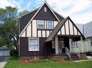 13826 Wainstead Ave, Cleveland, OH