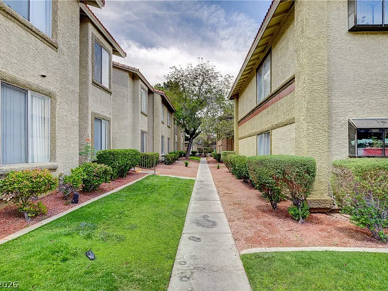 7200 Pirates Cove Rd #1026 — Photo 1