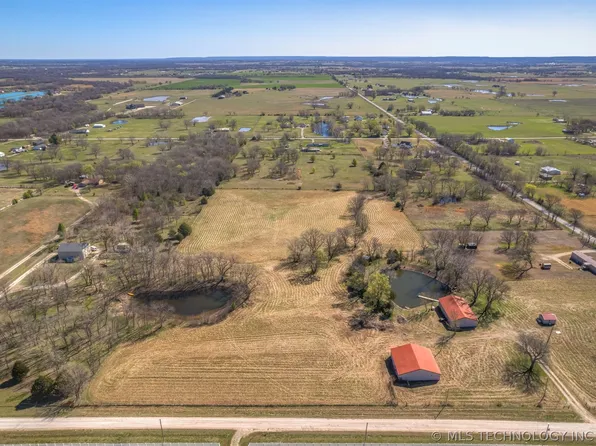 950 N 150th Rd, Mounds, OK 74047