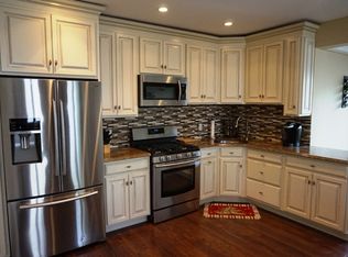 91 Foster Rd, Staten Island, NY 10309