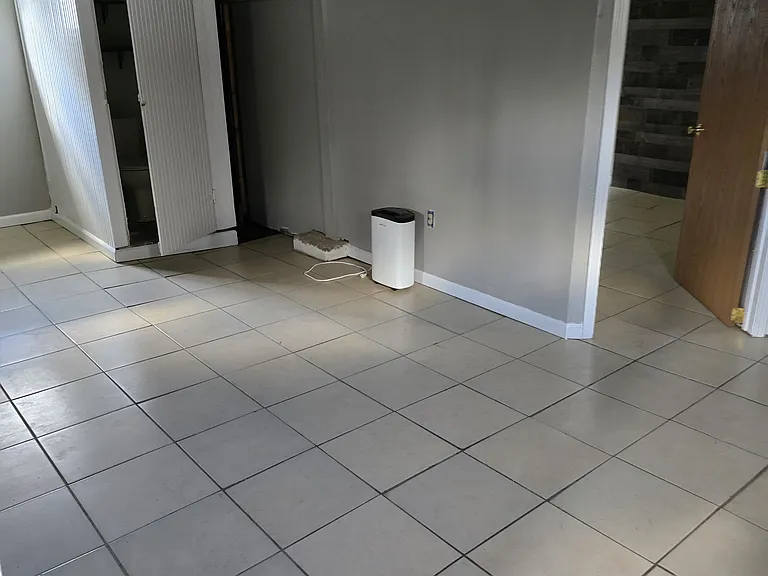 1230 Edward Dr — Photo 7