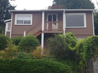 3241 48th Ave SW, Seattle, WA 98116