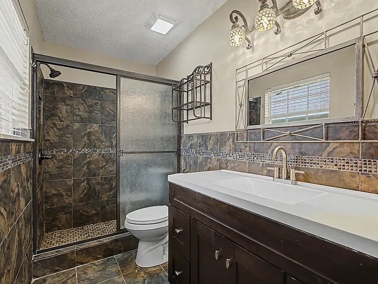 1850 Newman Ln — Photo 40