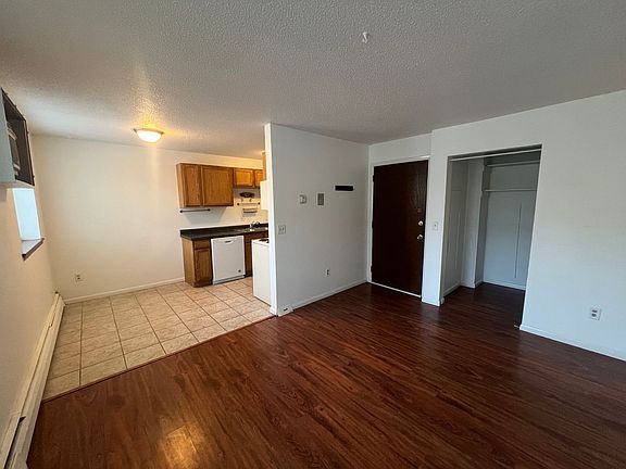 5th image of 1441 Marshall St NE APT 102