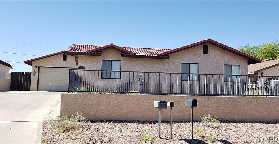 1st image of 1489 Summit Ln