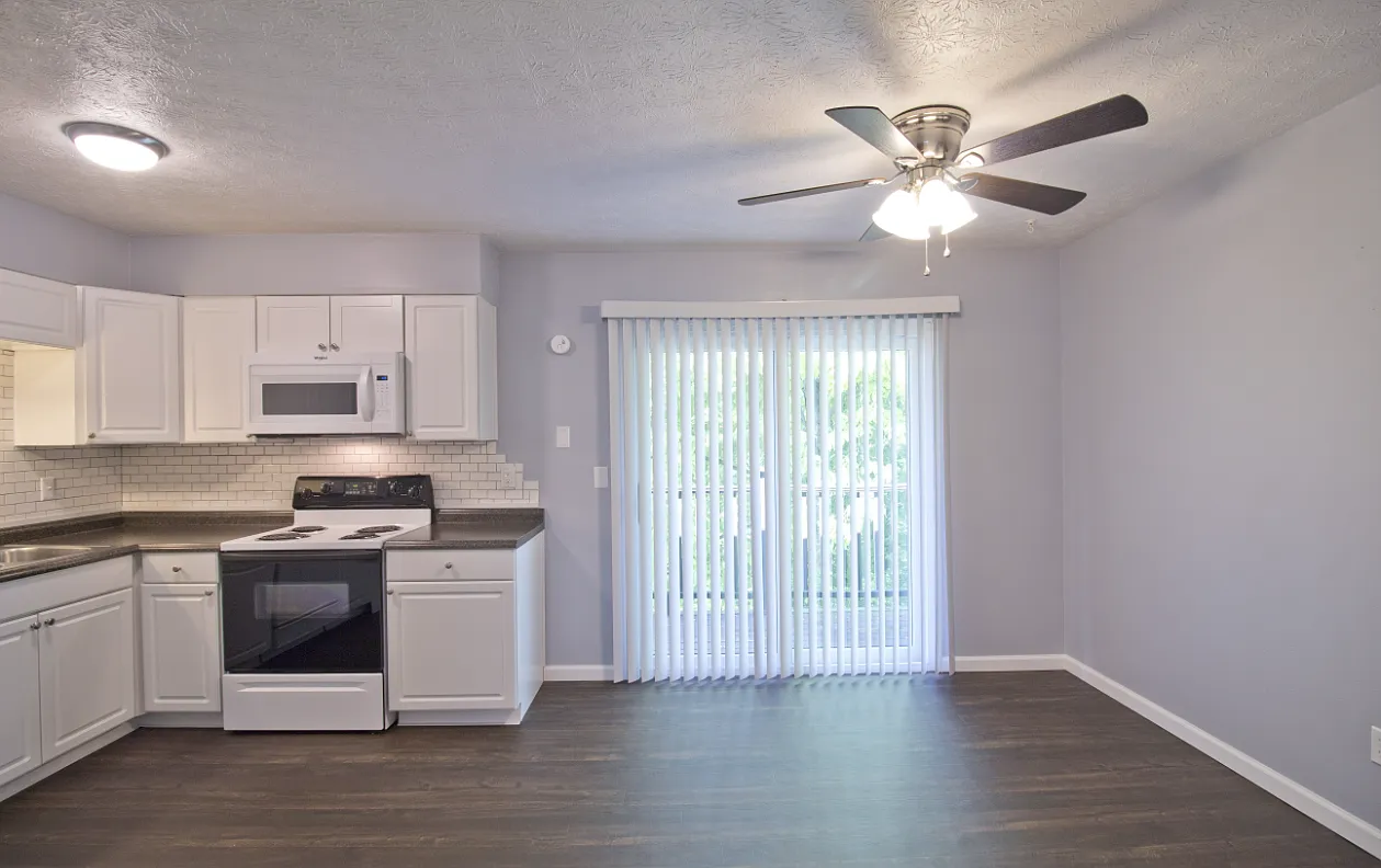 127 Dorset Ct — Photo 4