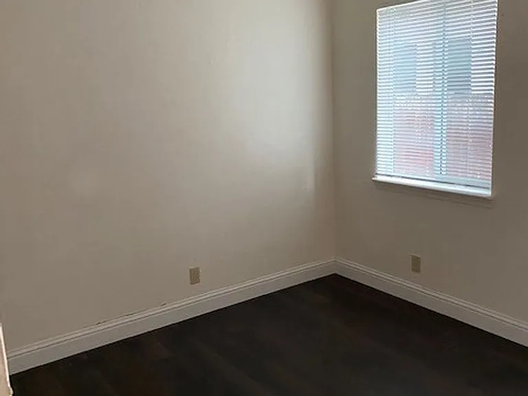 321 E. Taylor Street — Photo 14