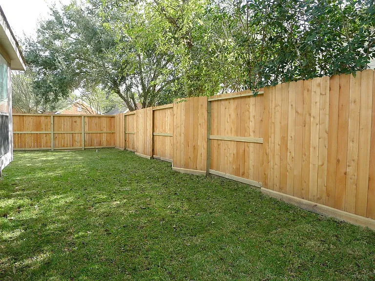20703 Whitevine Way — Photo 14