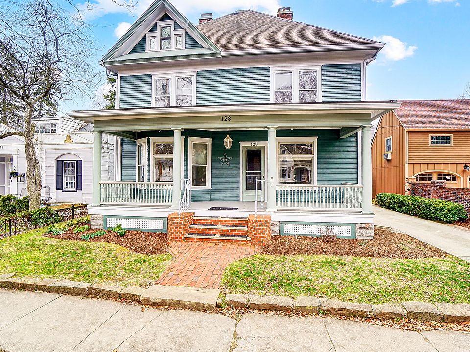 1st image of 128 S Cherry St