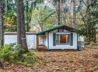 21 N Mount Washington Dr, Hoodsport, WA 98548