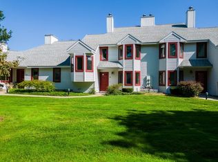 24 McIntosh Dr, Amherst, MA 01002