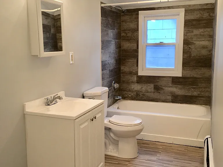 70 Admiral St #3 — Photo 1