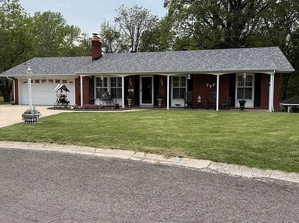15 Susan Ct, Collinsville, IL 62234