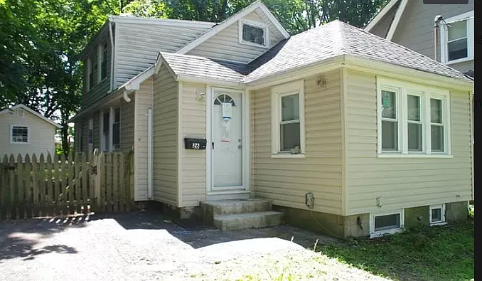 3 bed, 988 sqft, $2,800 — Photo 3