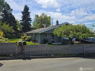1012 9th Ave N, Edmonds, WA 98020