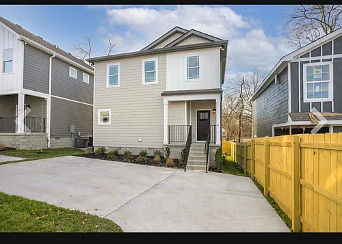 2205 24th Ave N #D Photo 1