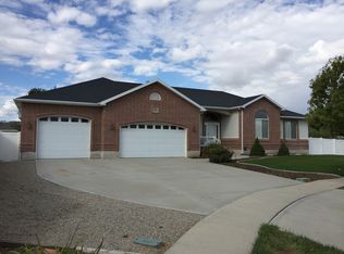 2269 W Waterside Cir, South Jordan, UT 84095