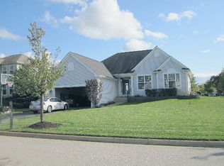 331 N Garrison Cir, Pt Barrington, IL 60010