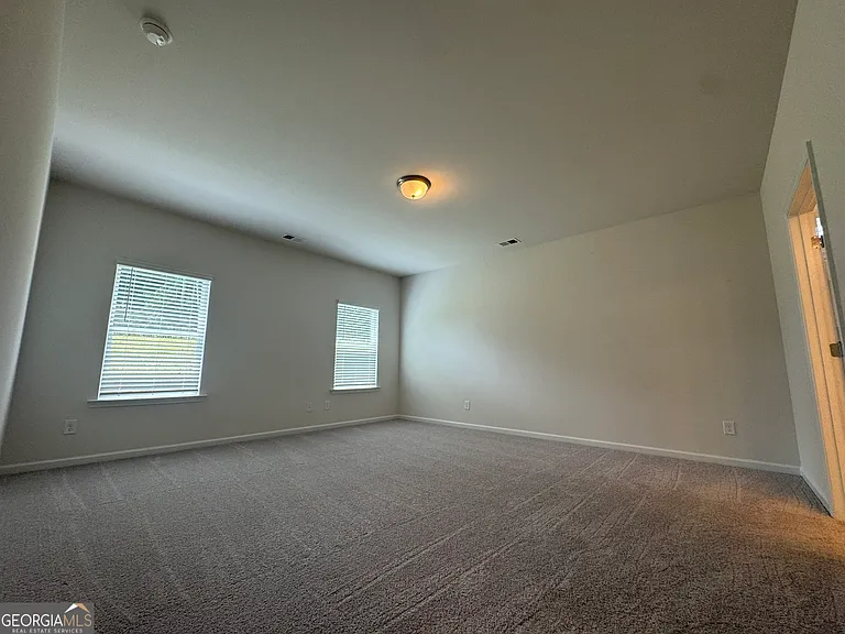 129 Sycamore Ln — Photo 18