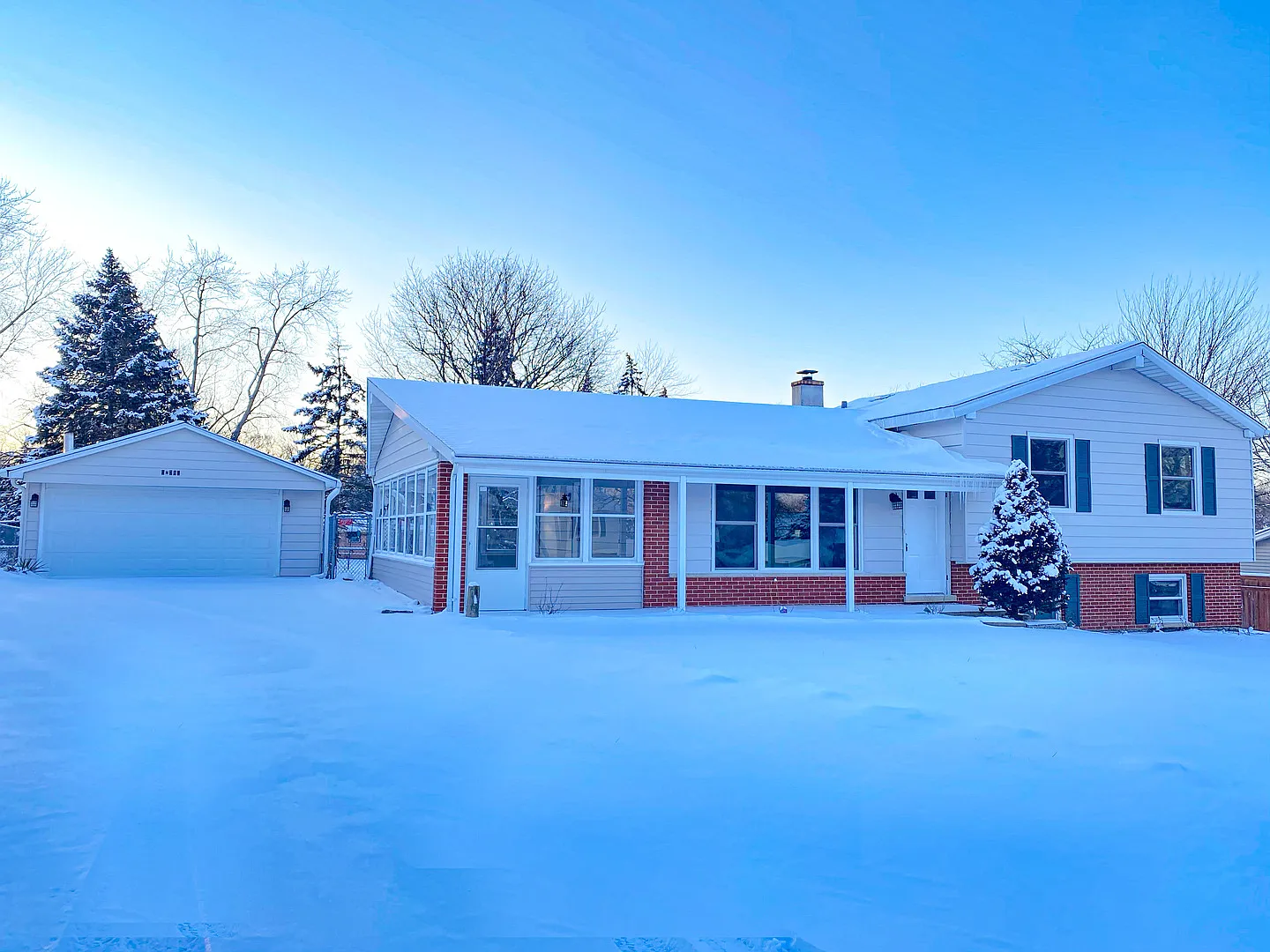 2N342 Amy Ave photo 1